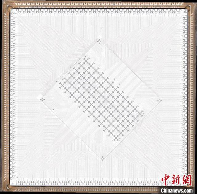 中國(guó)第三代自主超導(dǎo)量子芯片“悟空芯”正式發(fā)布(圖3)